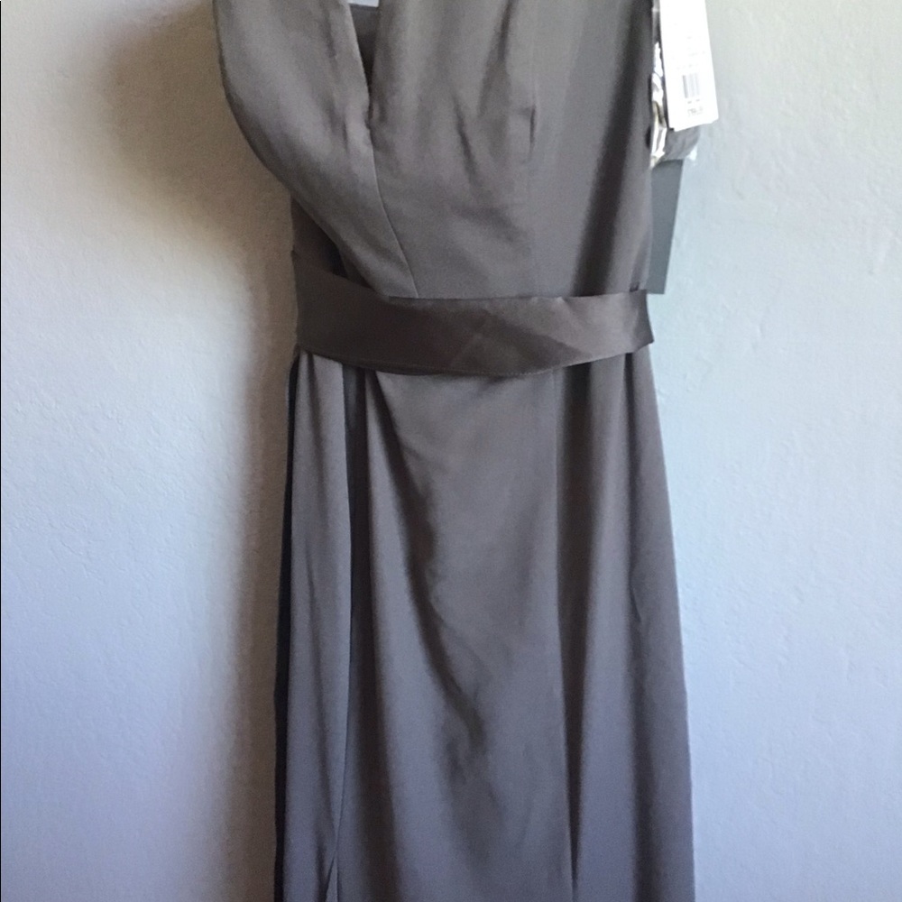 V Wire Crepe Mermaid Dress - Picture 4 of 7